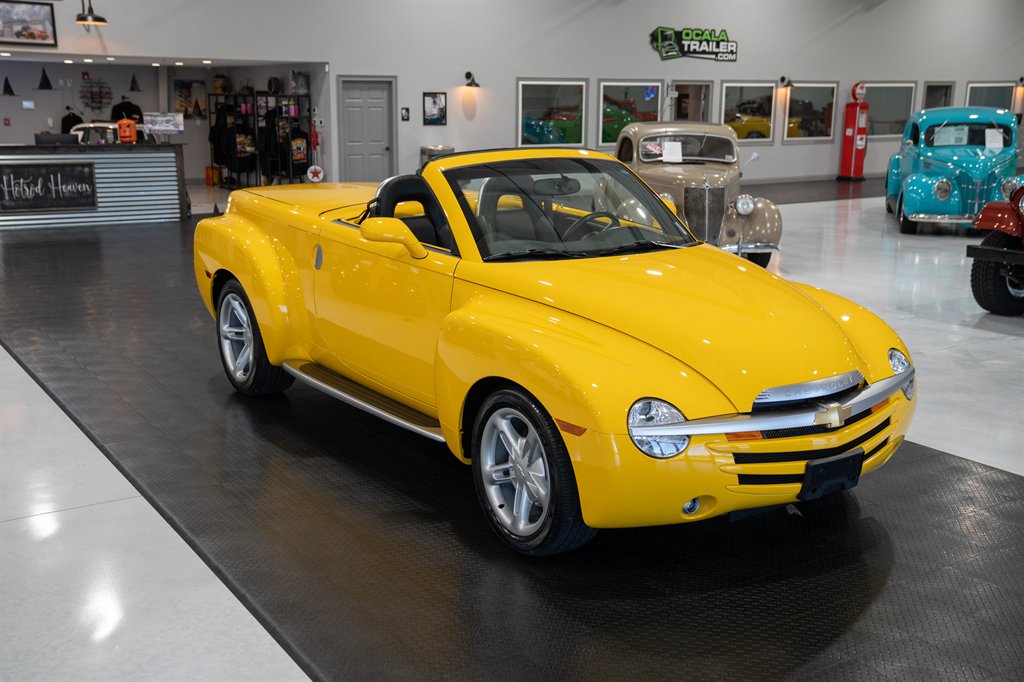 2004 Chevrolet SSR 14