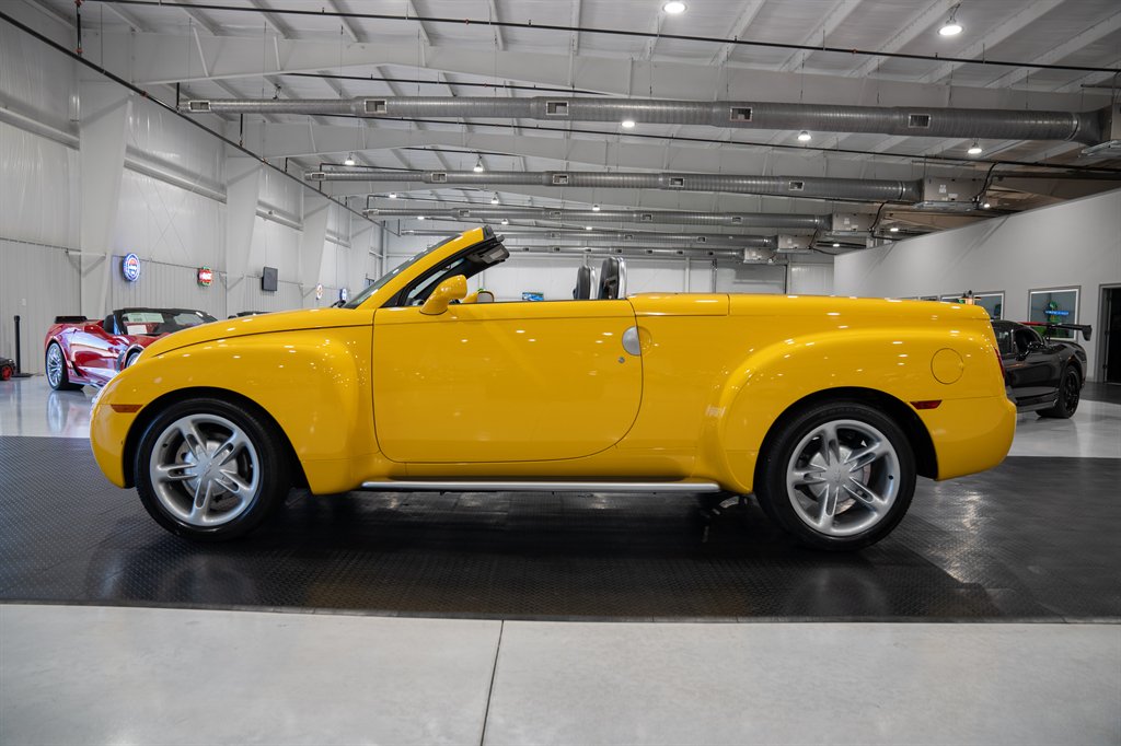 2004 Chevrolet SSR 3