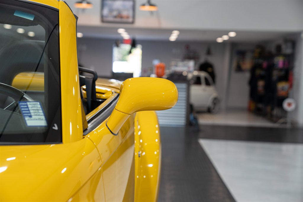 2004 Chevrolet SSR 26