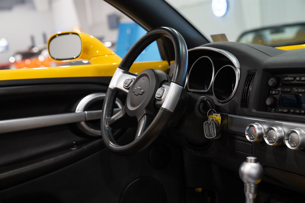 2004 Chevrolet SSR 65