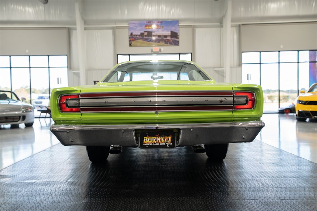 1968 Plymouth Road Runner 64