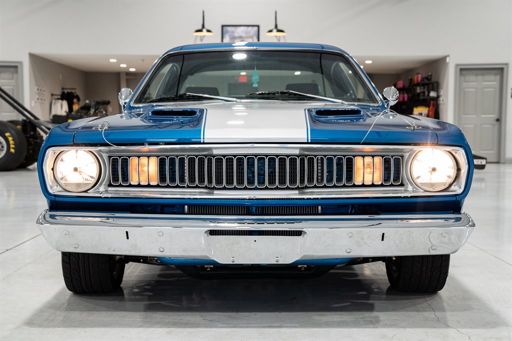 1972 Plymouth Duster 9