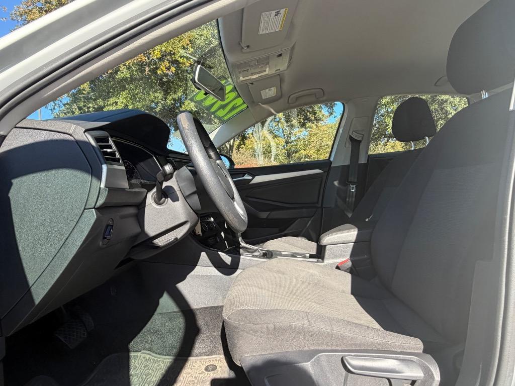 2020 Volkswagen Jetta S photo 2