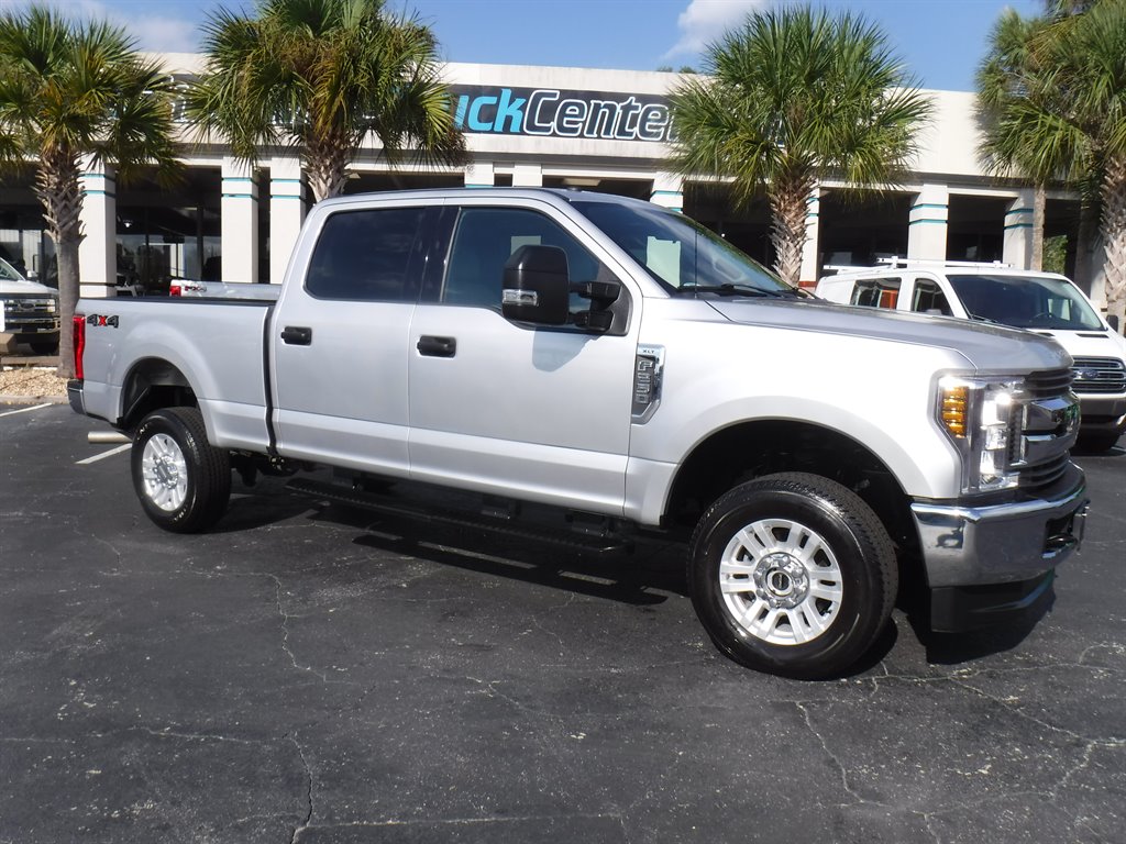 Jacksonville Truck Center, 8725 ARLINGTON EXPWAY, Jacksonville FL 32211