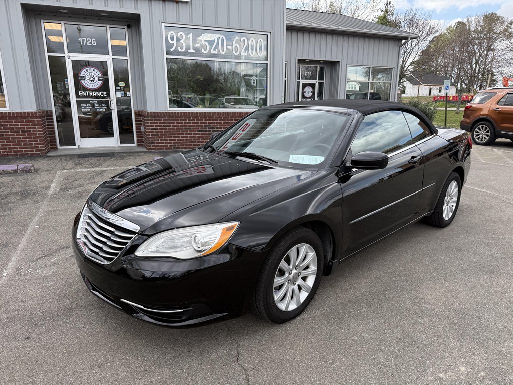 Black 2013 Chrysler 200 Touring Convertible FWD Convertible Front-Wheel Drive Automatic
