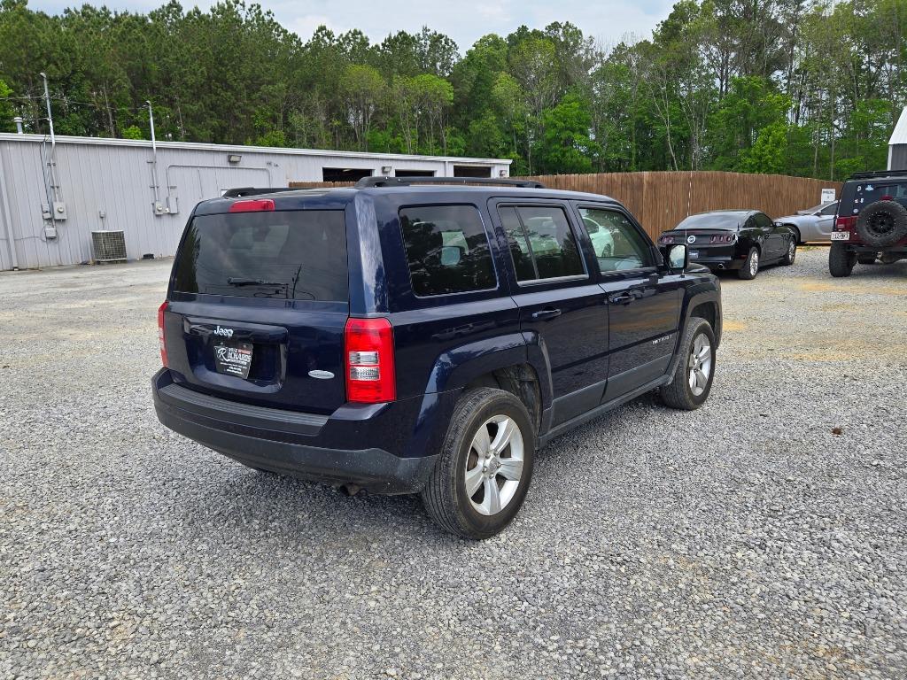 2012 Jeep Patriot Latitude photo 3