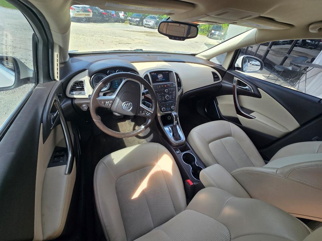 2014 Buick Verano Convenience photo 3