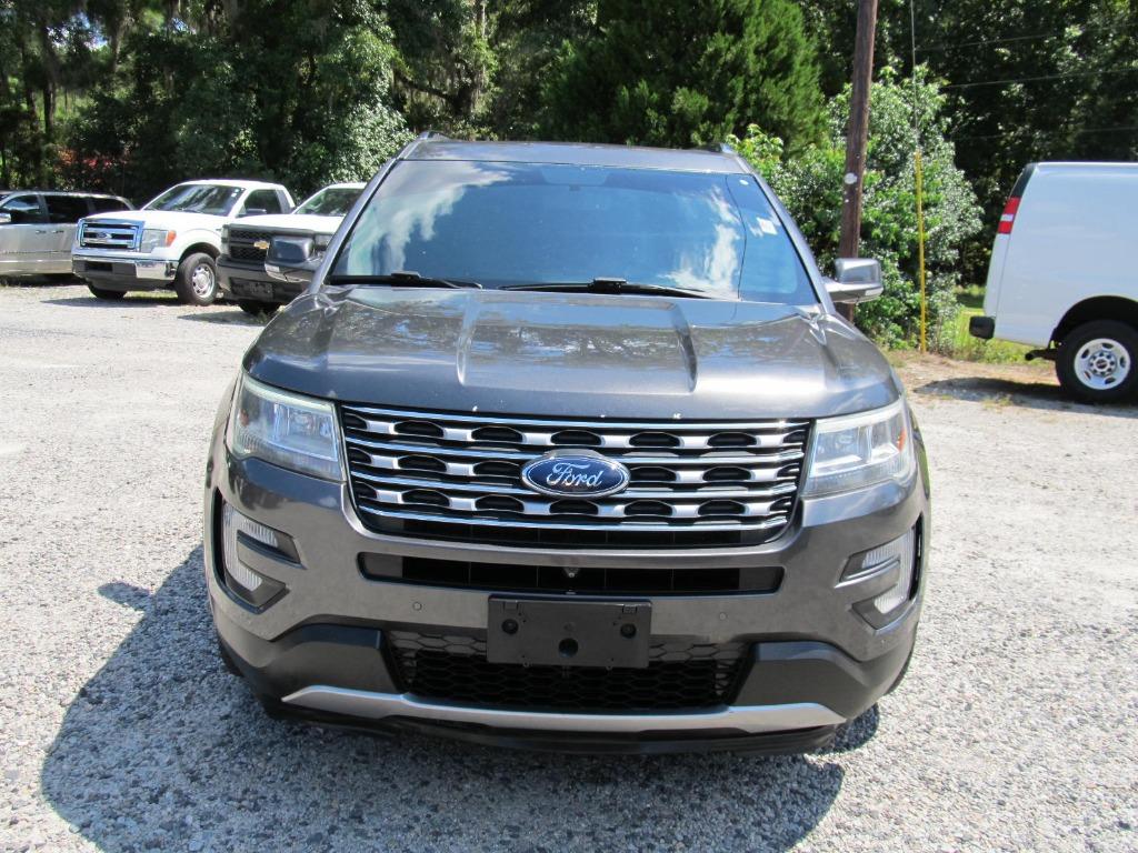 2017 Ford Explorer Limited - 8