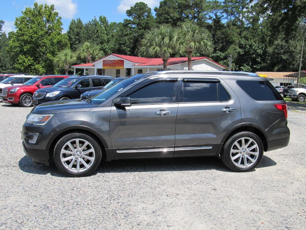 2017 Ford Explorer Limited - 2