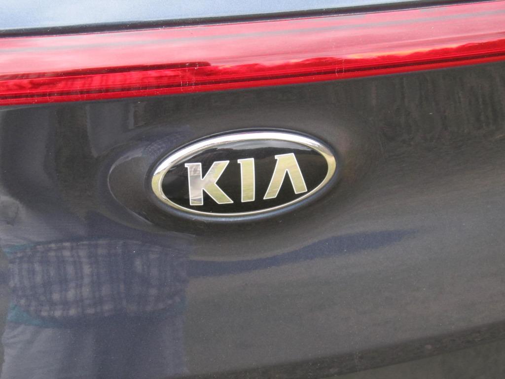 2021 Kia Sportage EX - 11