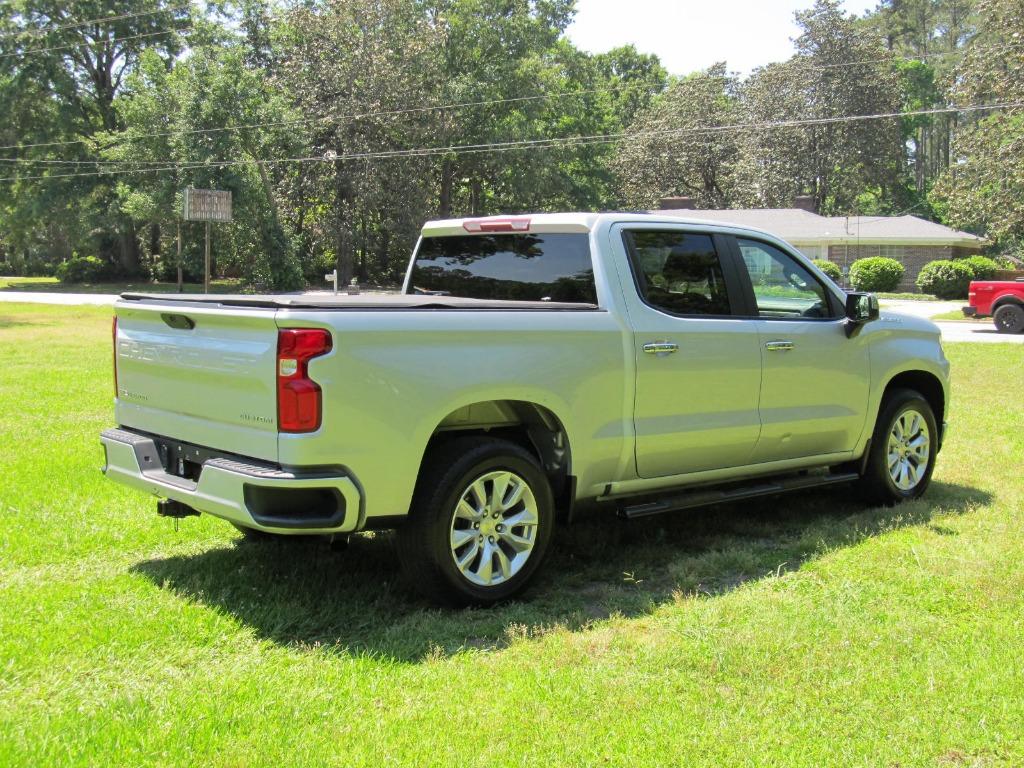2022 Chevrolet Silverado 1500 LTD Custom - 5