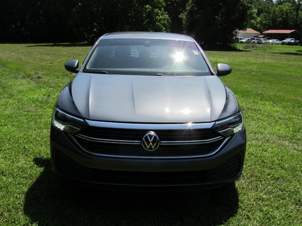 2022 Volkswagen Jetta SE - 8