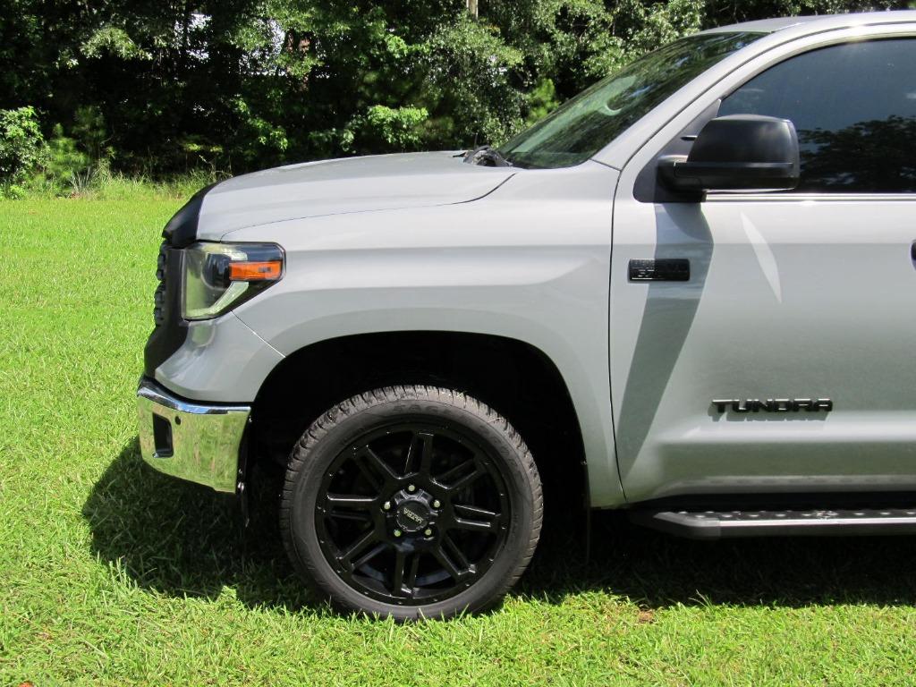 2019 Toyota Tundra SR5 - 8