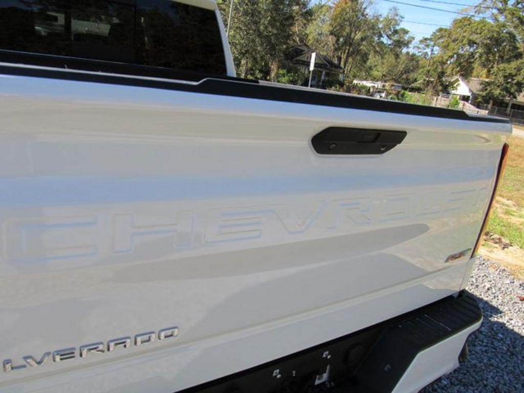 2020 Chevrolet Silverado 1500 RST - 11