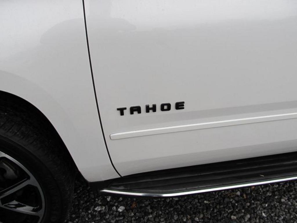 2017 Chevrolet Tahoe Premier - 10