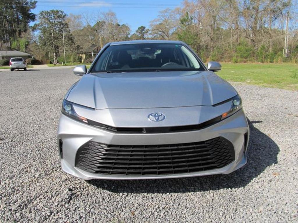 2025 Toyota Camry LE - 8