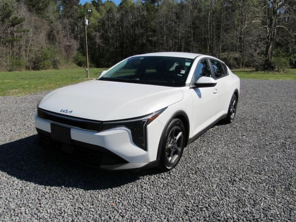 2025 Kia K4 LXS - 1