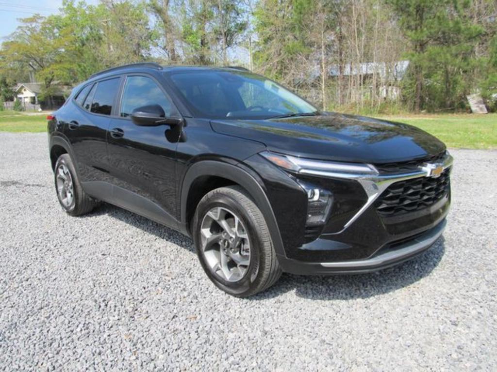 2025 Chevrolet Trax LT - 7