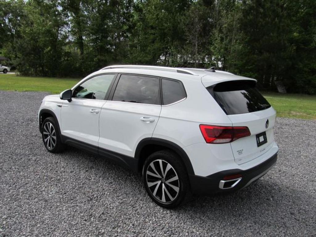 2023 Volkswagen Taos 1.5T SE - 3