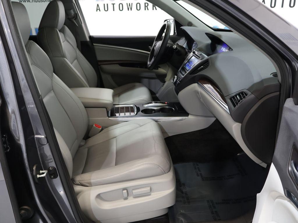 AcuraMDX28