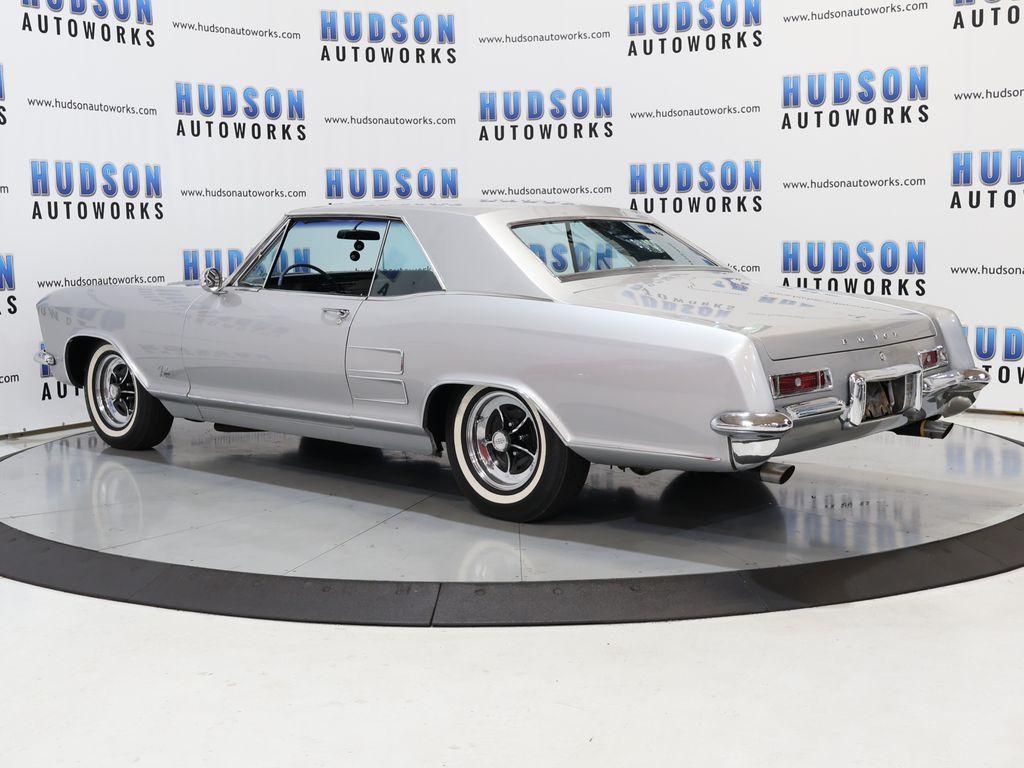 BuickRiviera4