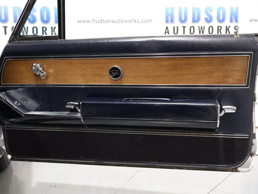 BuickRiviera32