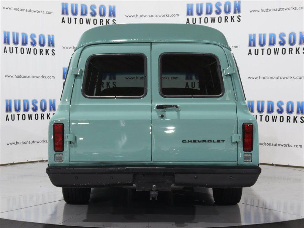 ChevroletSuburban5