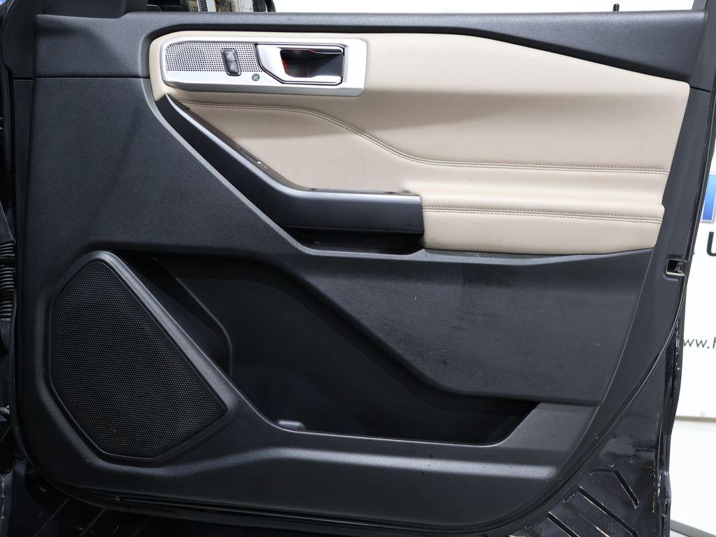 FordExplorer35