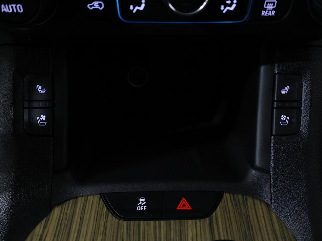 GMCAcadia19