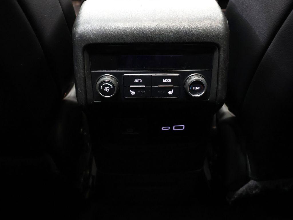 GMCAcadia29