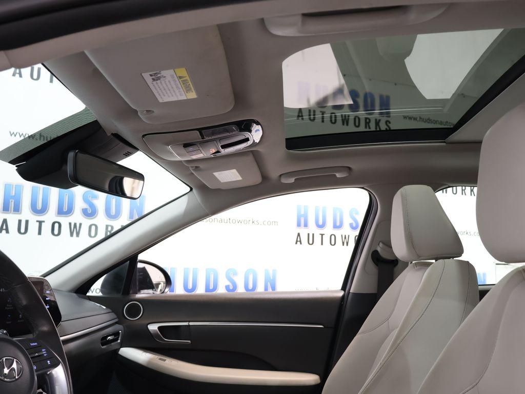 HyundaiSonata24