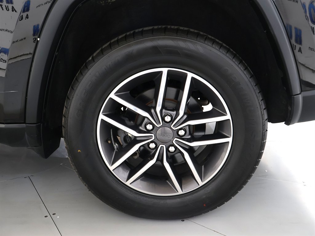 JeepGrand Cherokee37