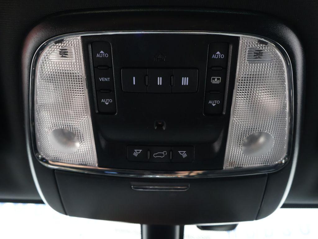 JeepGrand Cherokee25