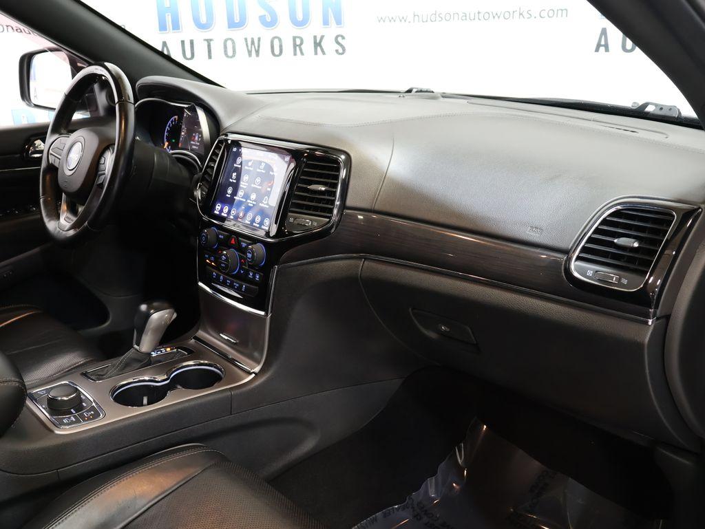 JeepGrand Cherokee32