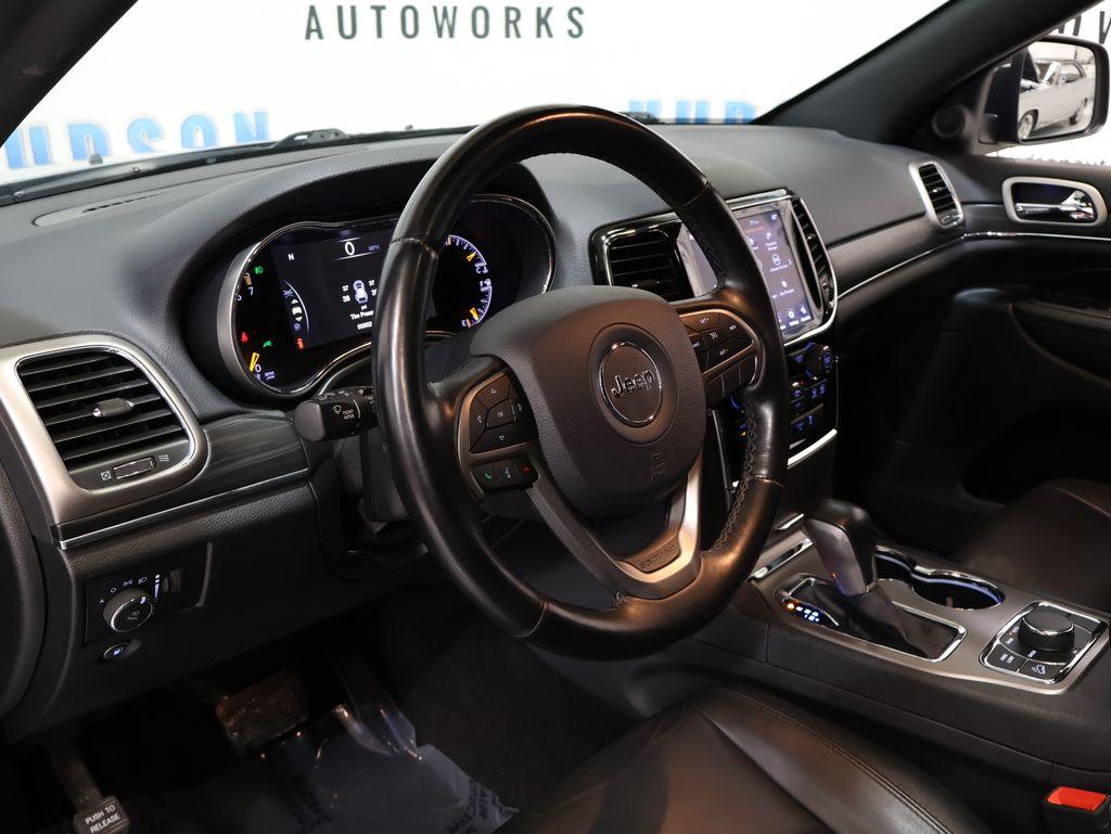 JeepGrand Cherokee12