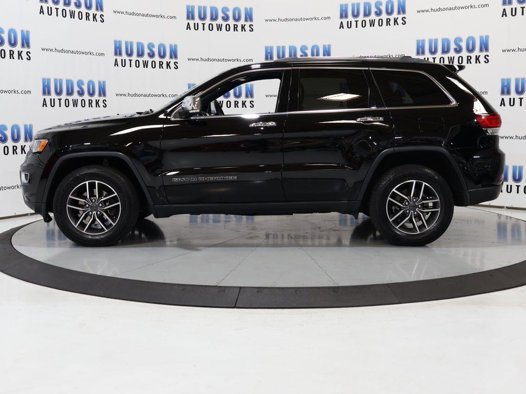 JeepGrand Cherokee3