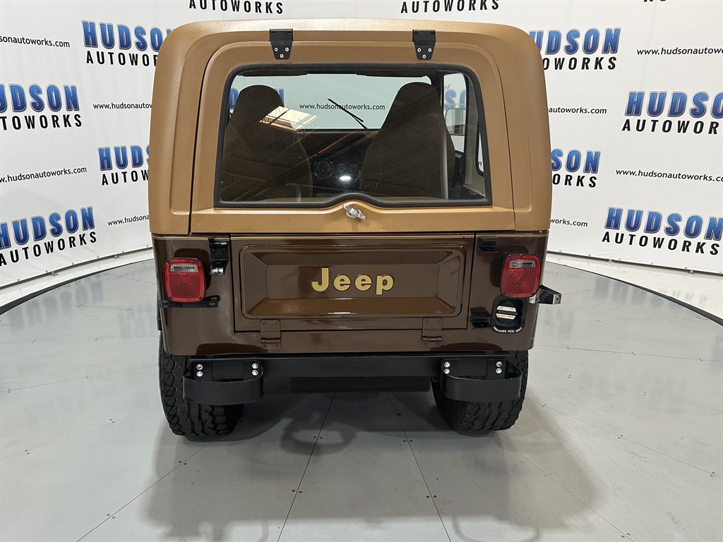 JeepCJ-76