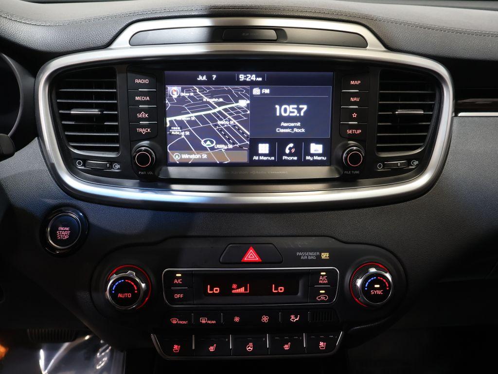KiaSorento18