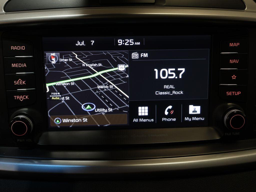 KiaSorento19