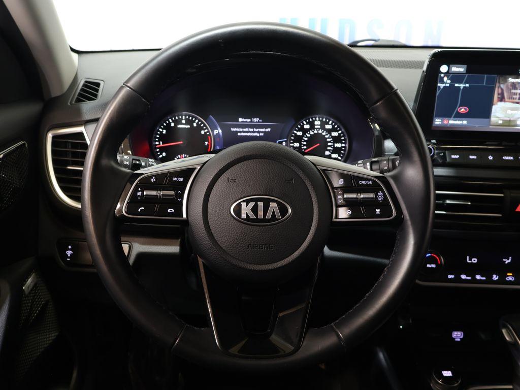 KiaSeltos17