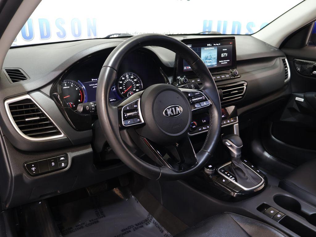 KiaSeltos12
