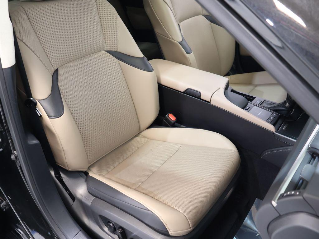 LexusES32
