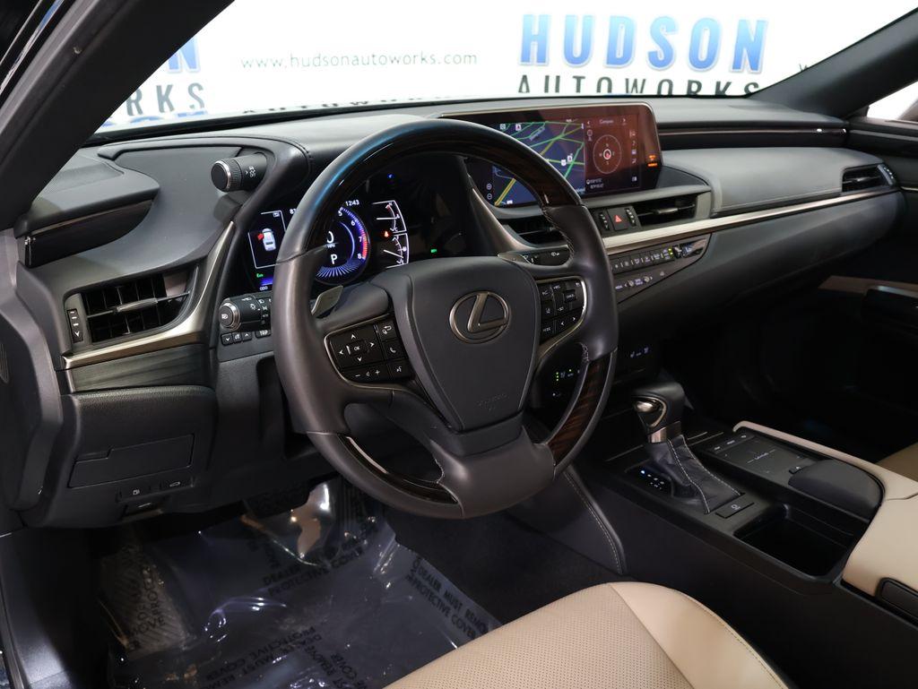 LexusES12