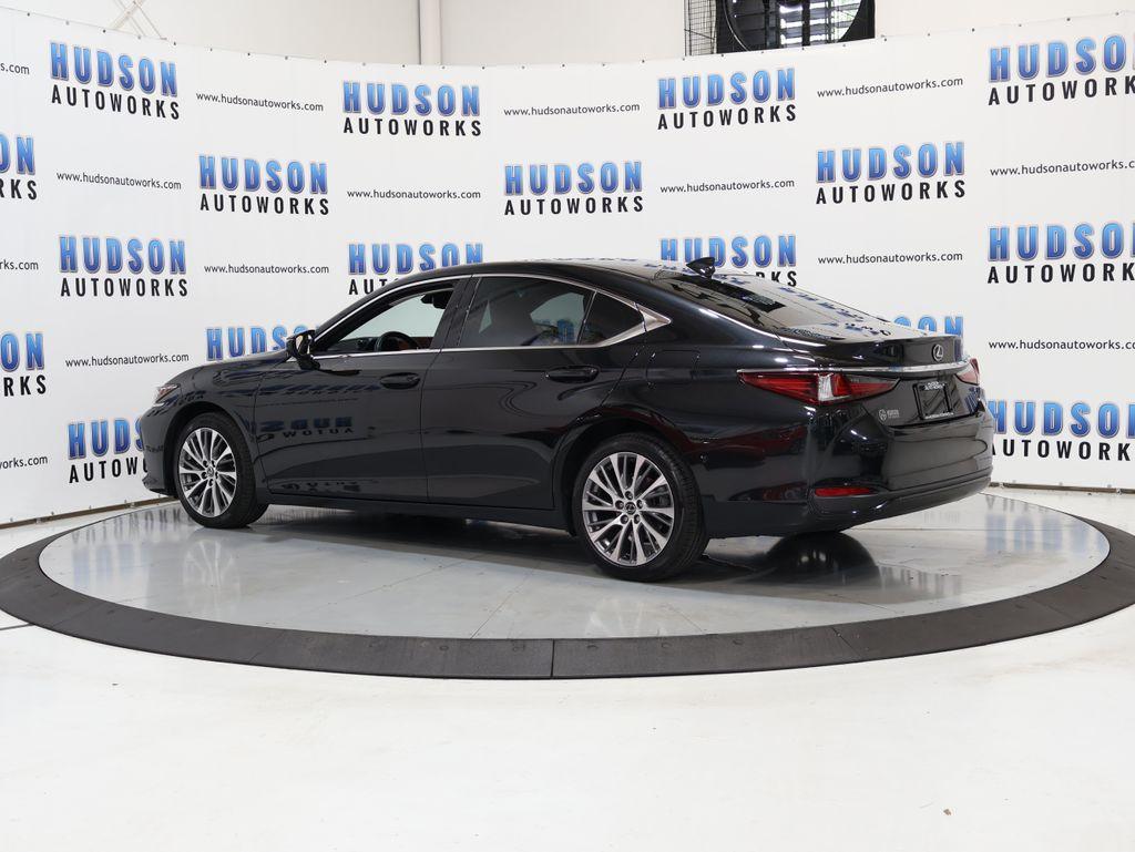 LexusES4