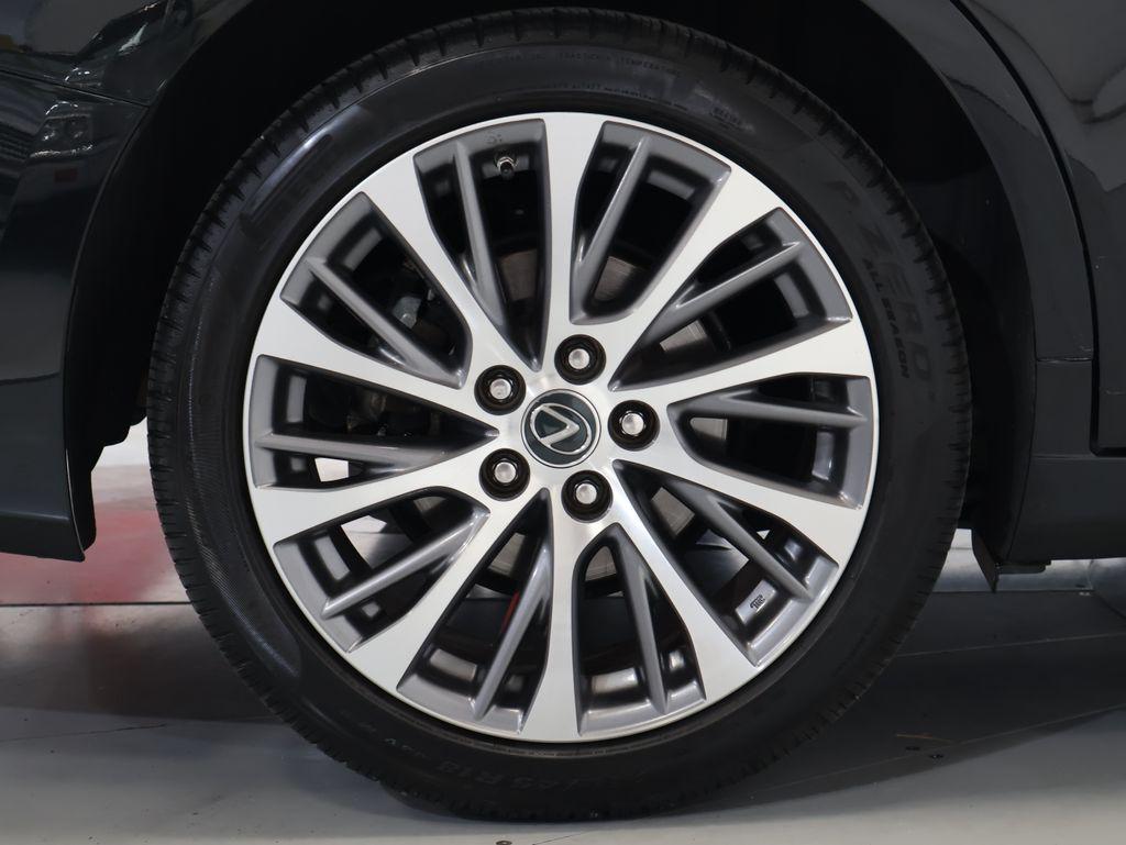 LexusES43