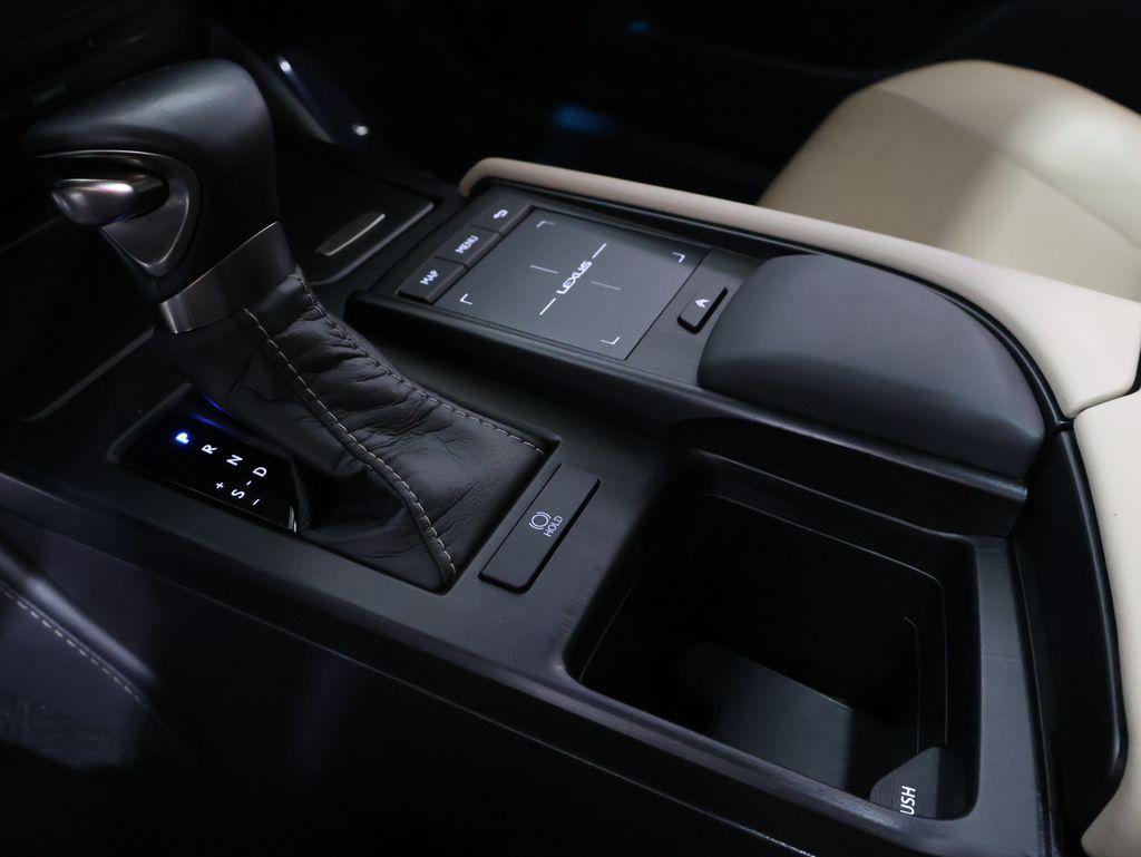 LexusES23