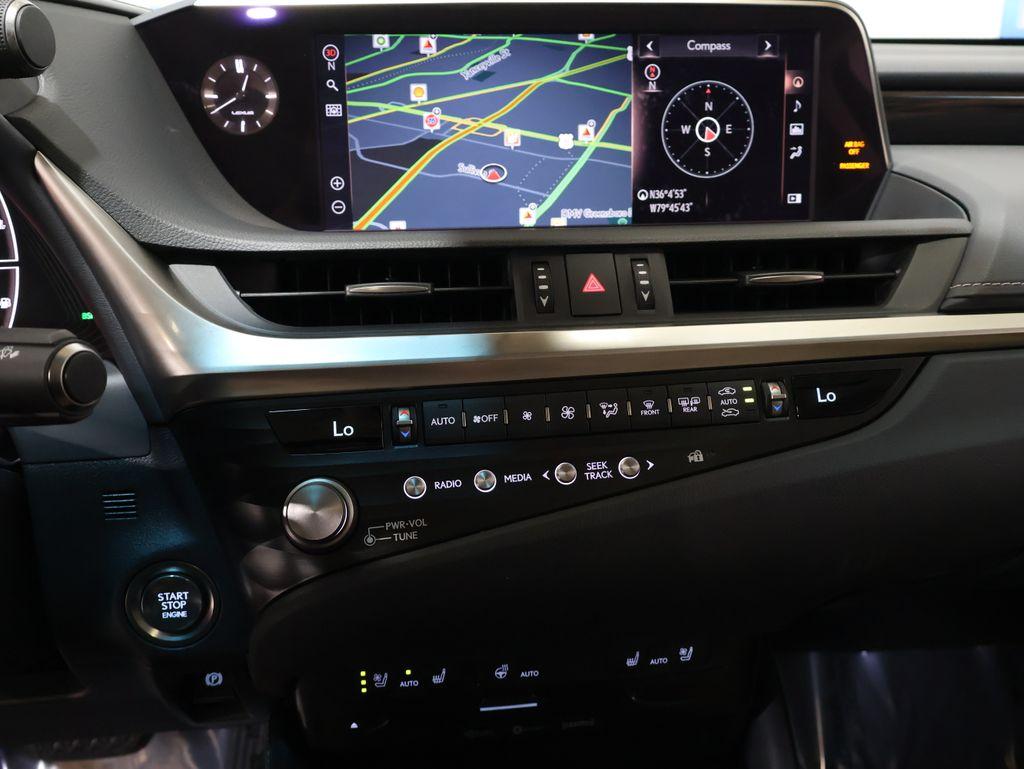 LexusES18