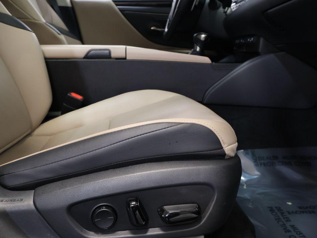 LexusES31