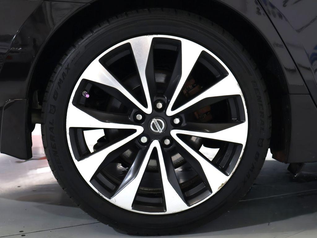 NissanMaxima40