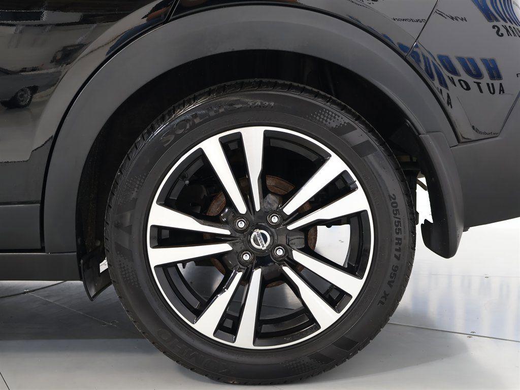 NissanKicks35
